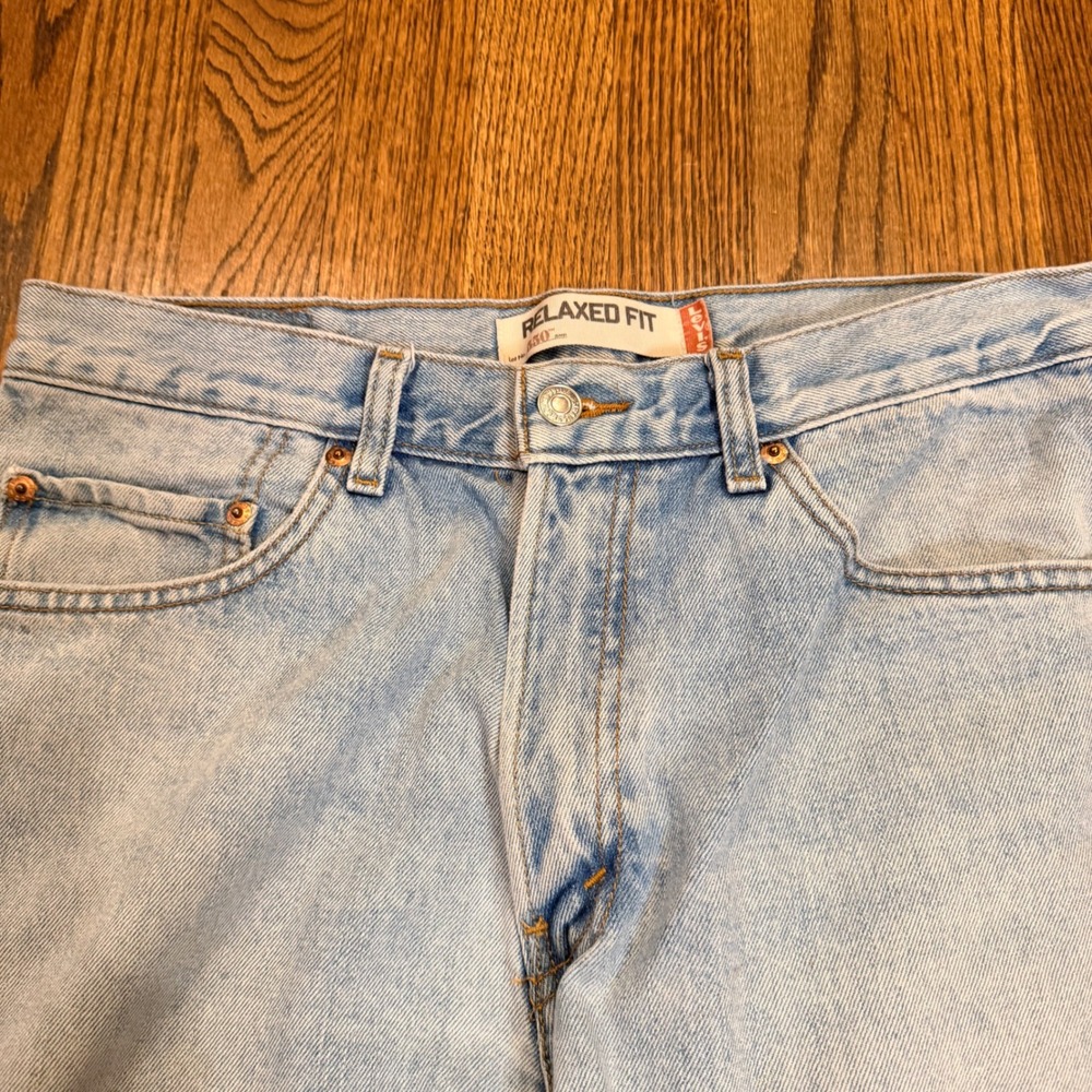 Vintage Levi's 550 Relaxed Fit Tapered Leg Jeans 33x34 Light Wash Blue‎ Denim - Picture 3 of 13